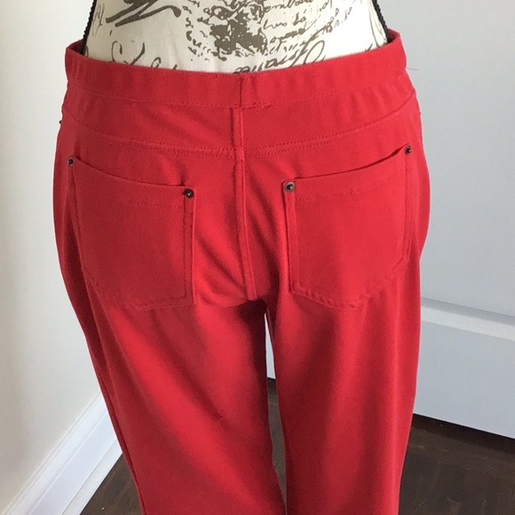 Simply Vera red capri stretch jean pants with back pockets Sz M - Picture 4 of 6